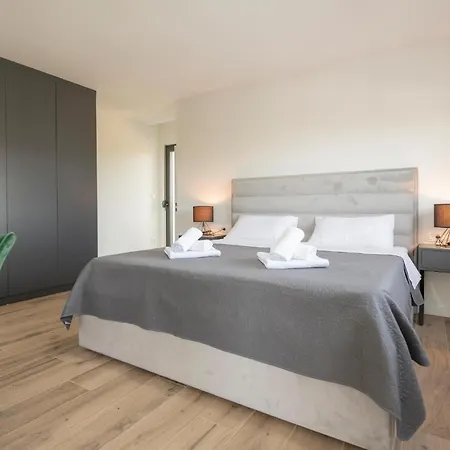 Prázdninový dům 4 Bedroom Stunning In *