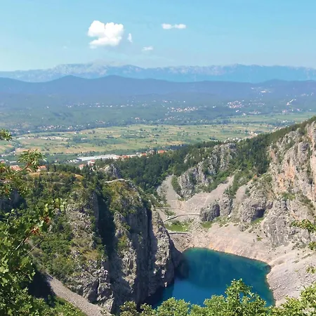 4 Bedroom Stunning In Grubine