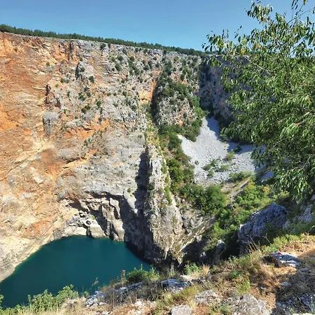 4 Bedroom Stunning In *